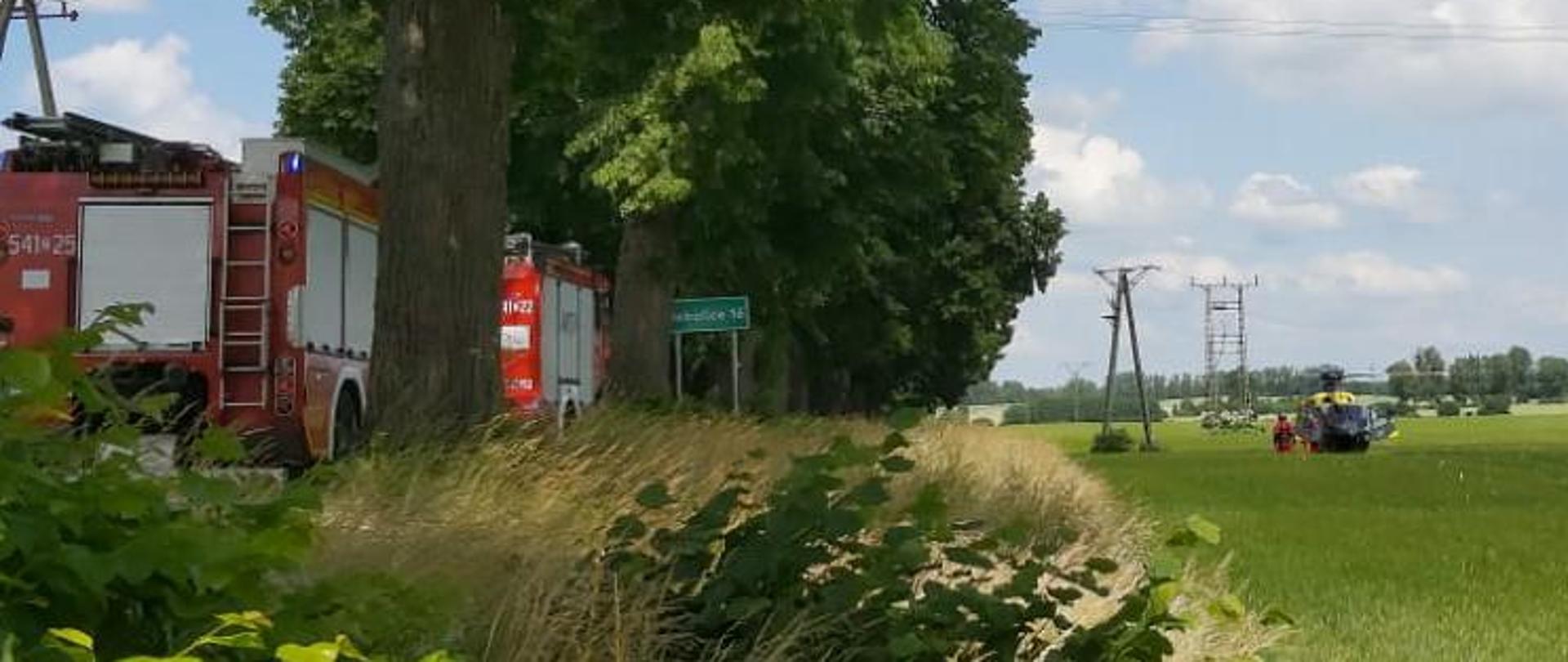 Kolizja samochodu osobowego przy miejscowości Grzmiąca