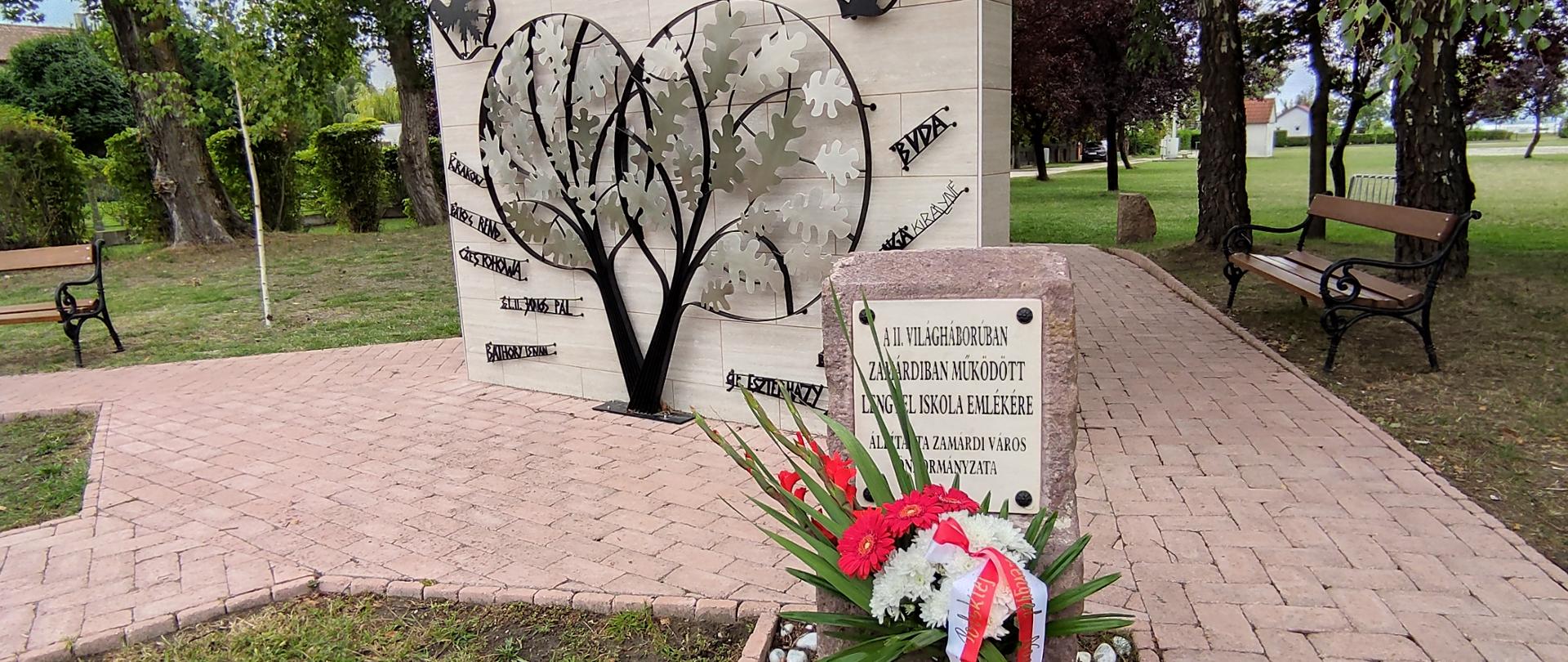 Wspomnienie o uchodźcach polskich w Zamárdi