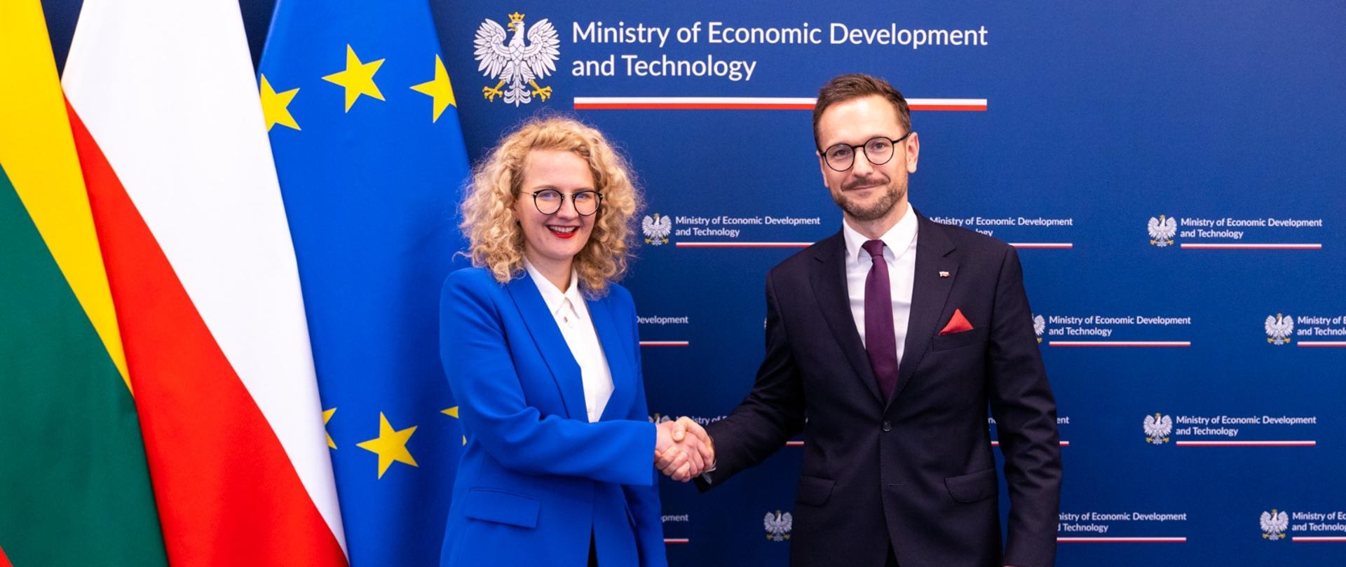 minister rozwoju i technologii Waldemar Buda i minister gospodarki i innowacji Litwy Aušrinė Armonaitė
