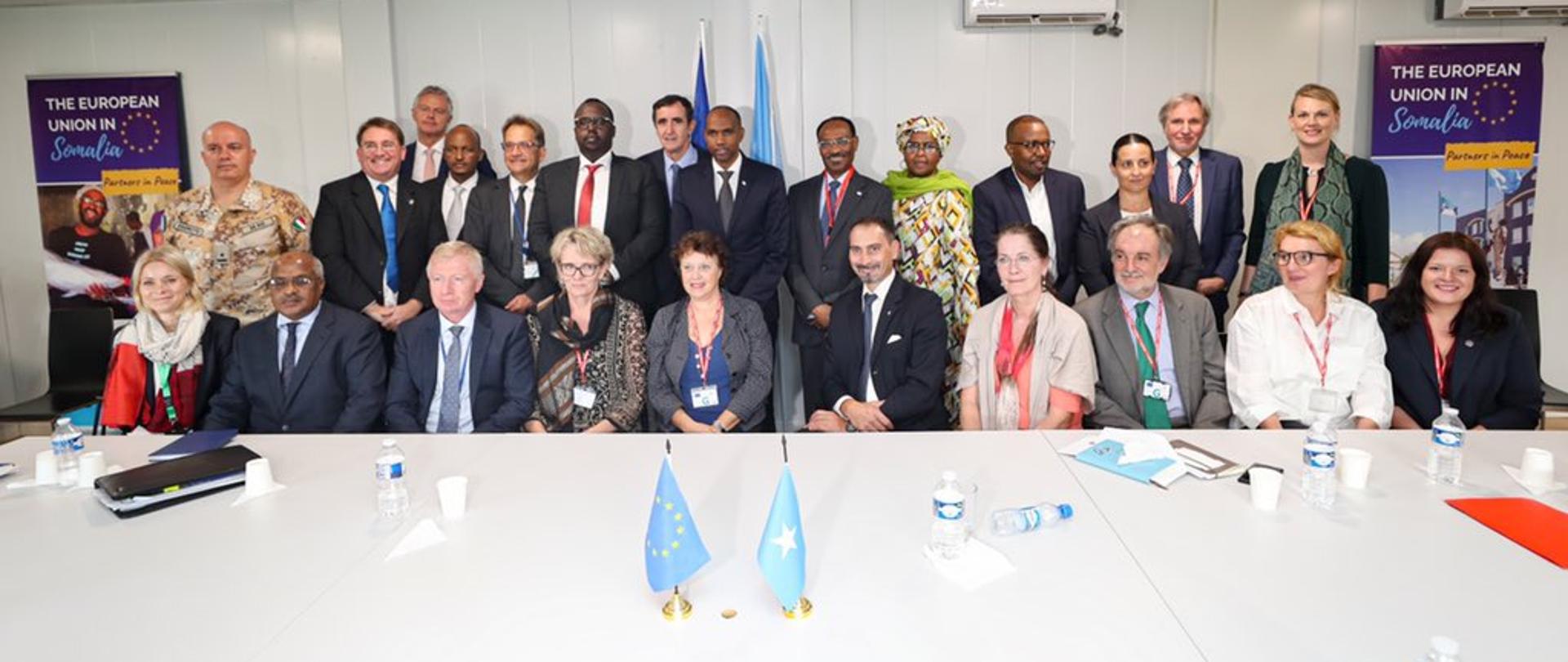 Uczestnicy dialogu politycznego Unia Europejska - Somalia w dn. 9 grudnia 2019 r. w Mogadiszu