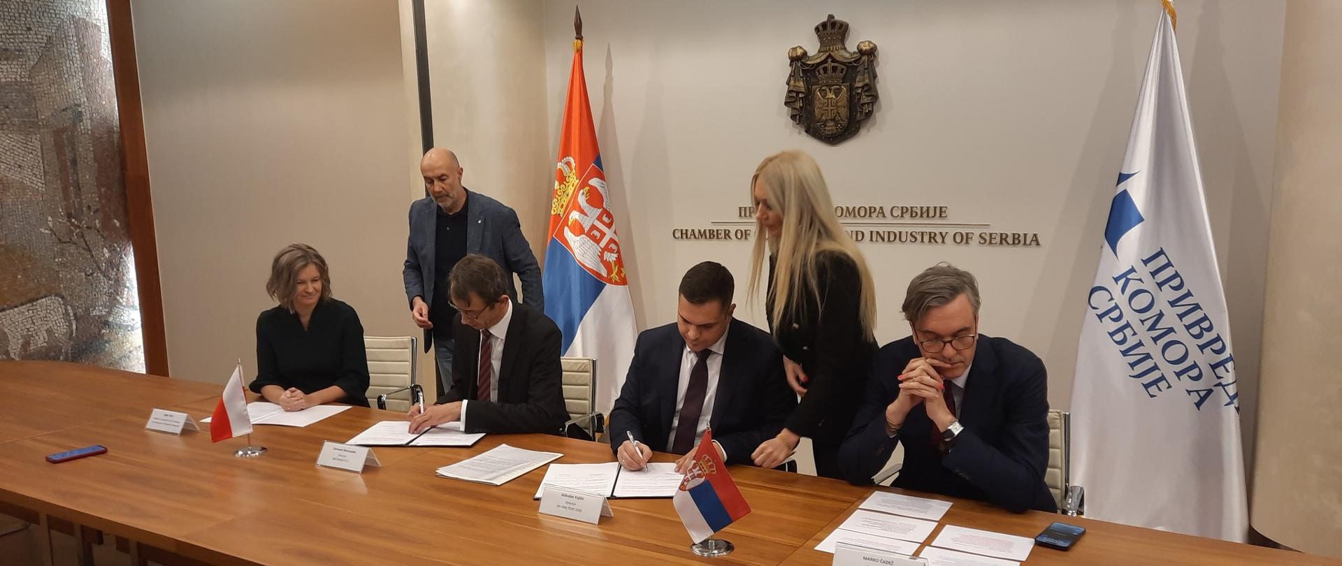 Dana 20. decembra je, u prisustvu predsednika Privredne komore Srbije Mareka Čadeža i otpravnice poslova Ambasade Republike Poljske Ane Perl, održana ceremonija potpisivanja sporazuma o strateškom partnerstvu između poljske kompanije SBB Energy i srpske kompanije Pro TENT.