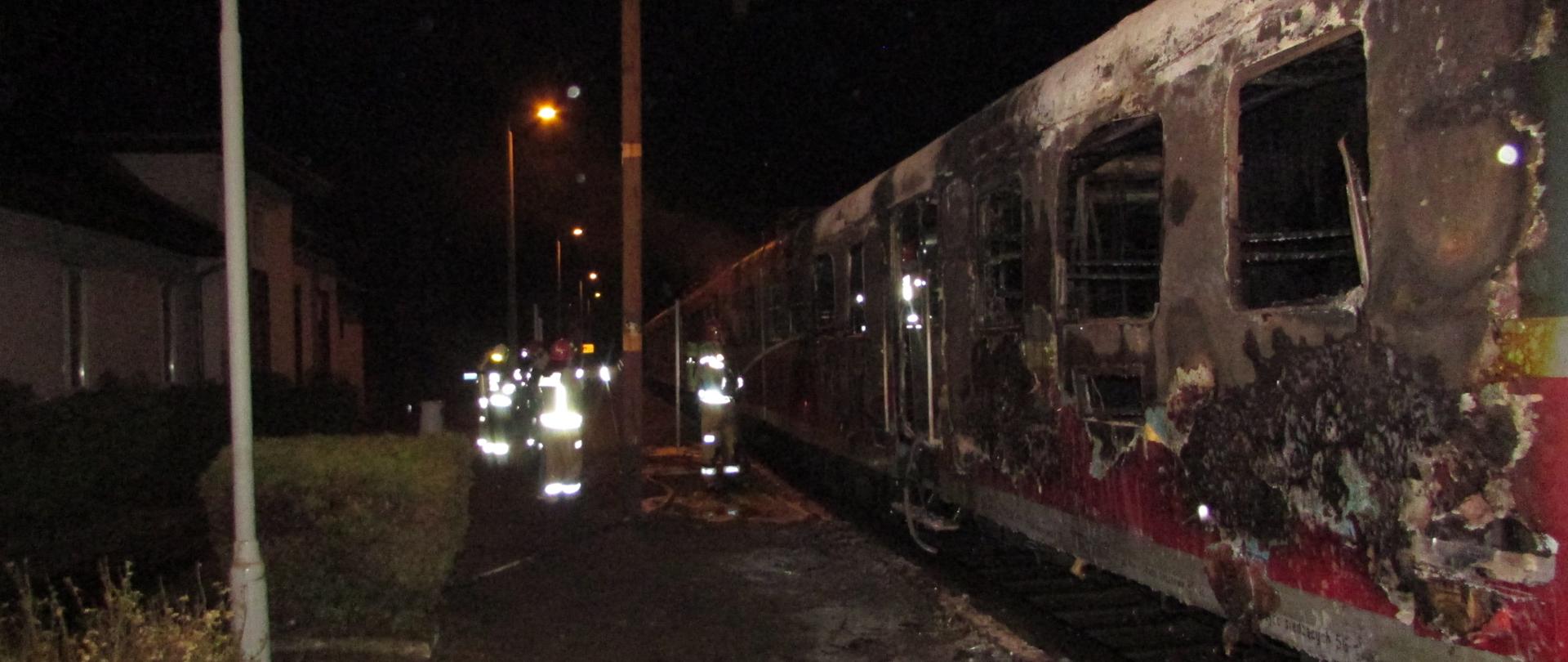POŻAR POCIĄGU OSOBOWEGO W SOŚNIACH
