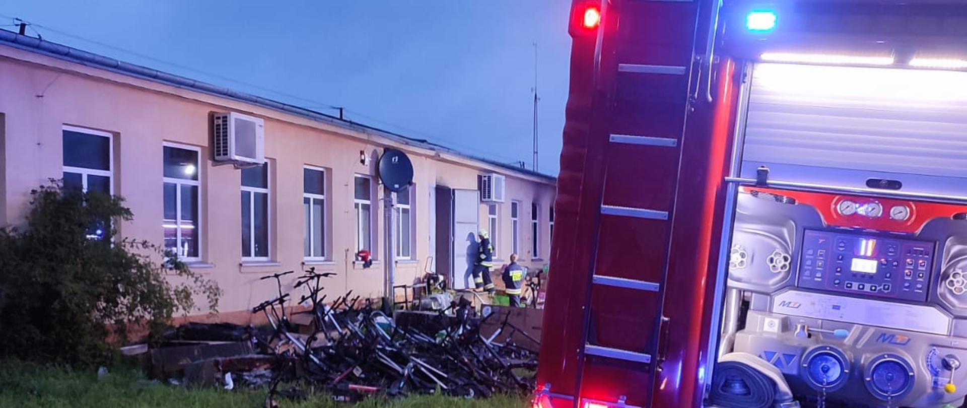 Pożar budynku magazynowego w miejscowości Kazimierza Wielka