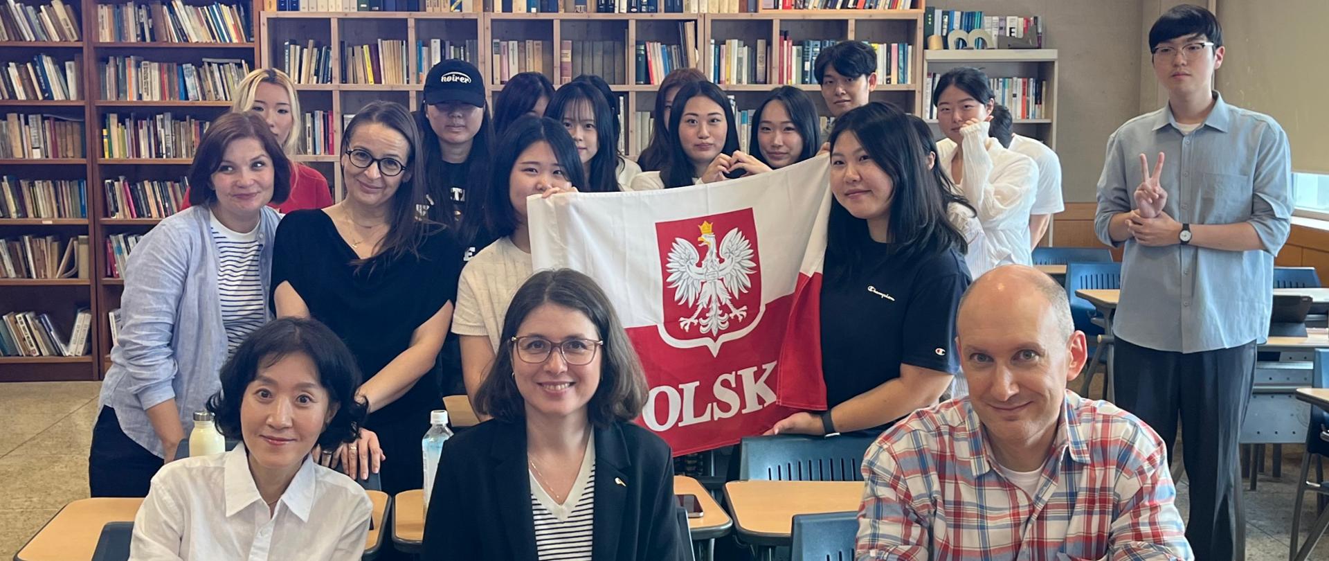 주한 폴란드 대사관 대표단의 한국외국어대학교 폴란드학과 방문