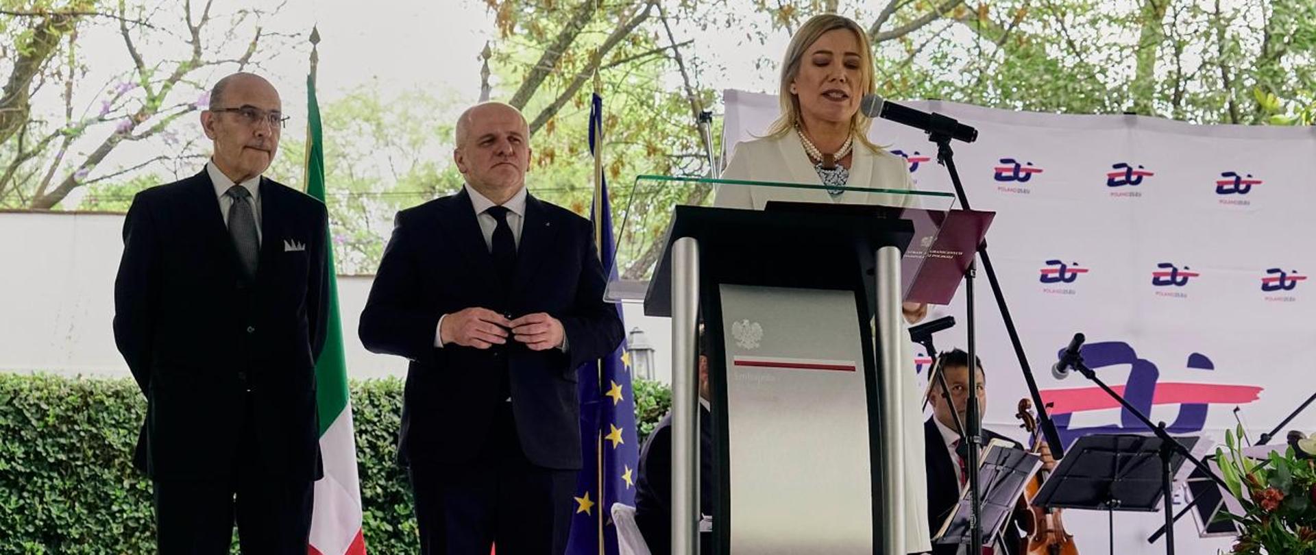 Recepción con motivo del Día Nacional de la Constitución del Tres de Mayo