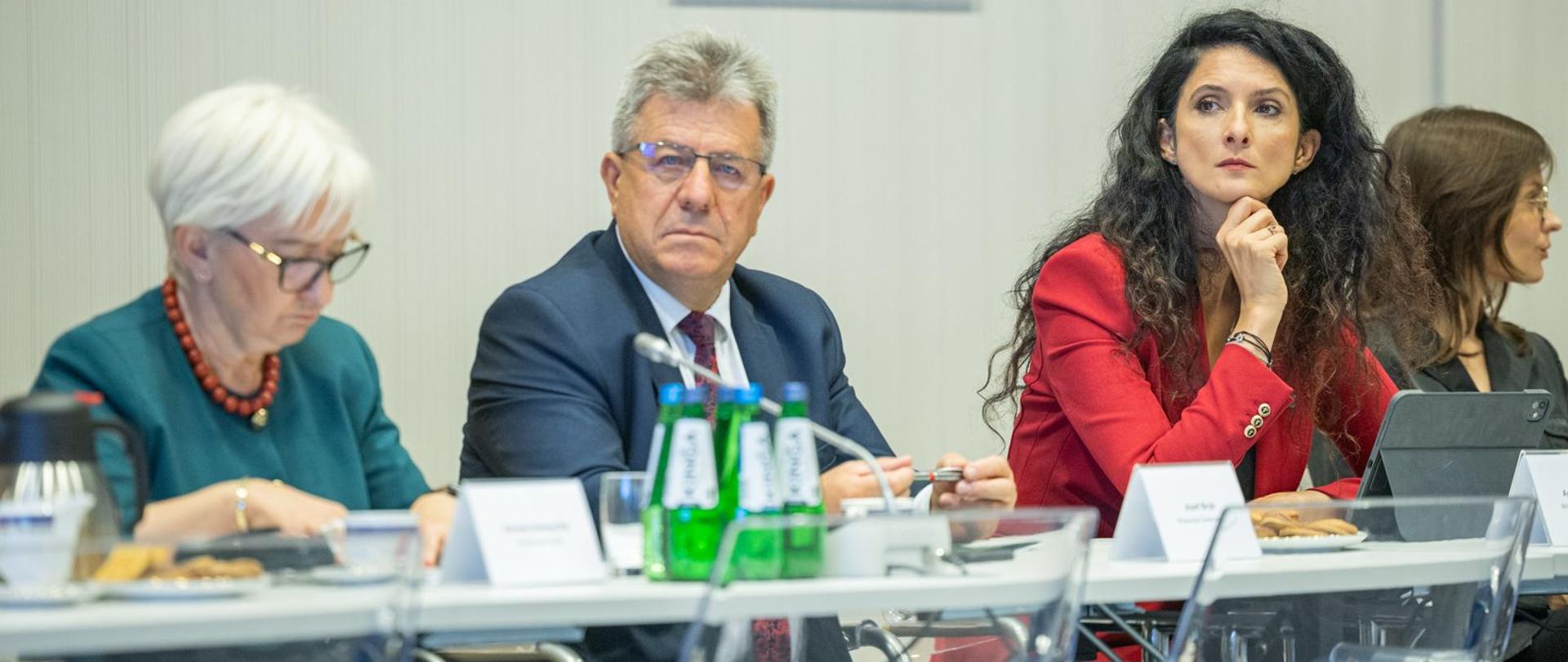 Narada wojewodów w MSWiA – rekordowe wsparcie dla systemu ochrony ludności