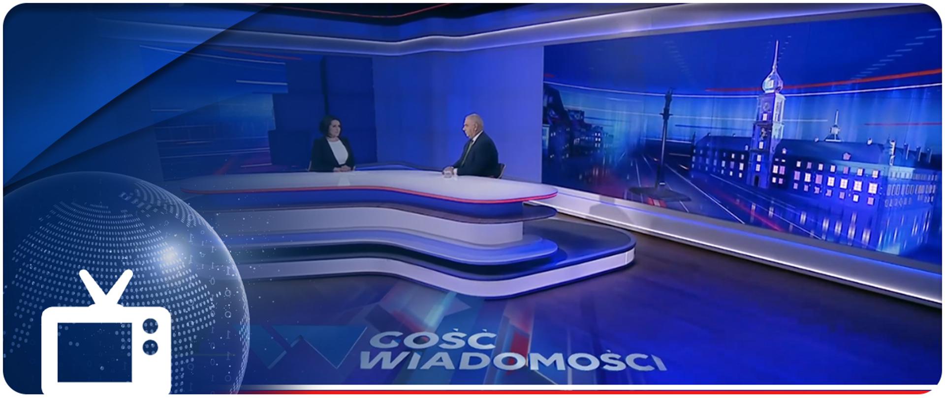 Wicepremier w Mediach. Zdjęcie w studio.