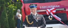 Uroczystość przekazania i poświęcenia samochodu ratowniczo-gaśniczego jednostce Ochotniczej Straży Pożarnej w Pawłowie