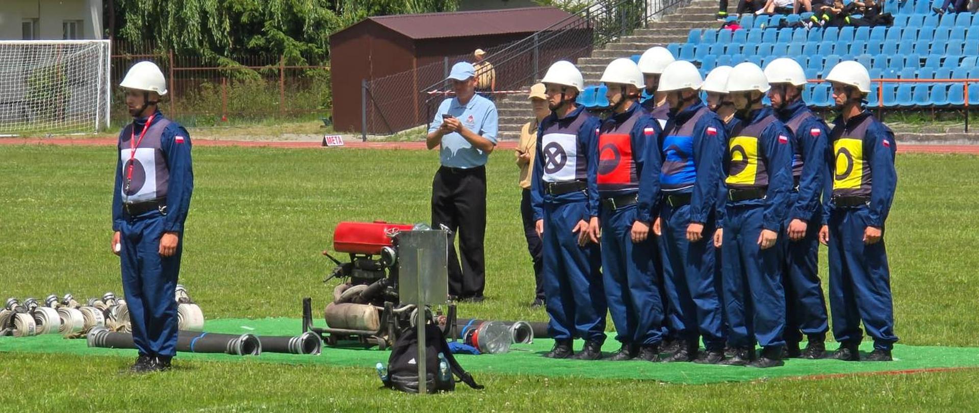 Zdjęcie przedstawia drużynę gotową do zawodów