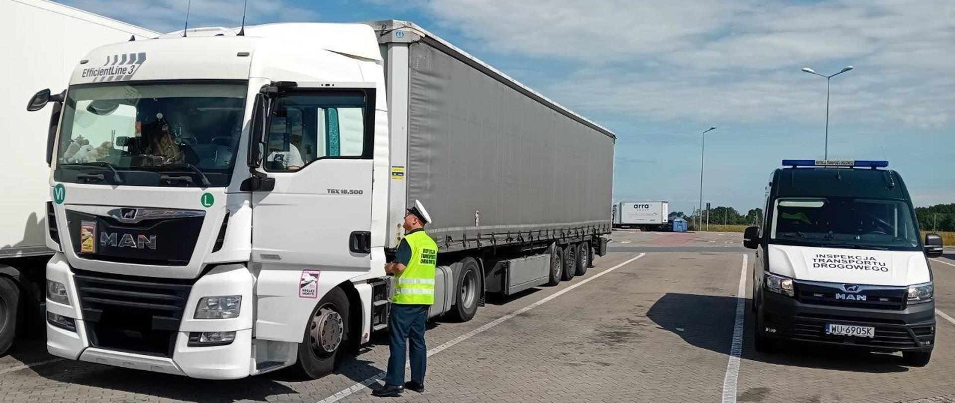 Kontrolowany pojazd na drodze S8