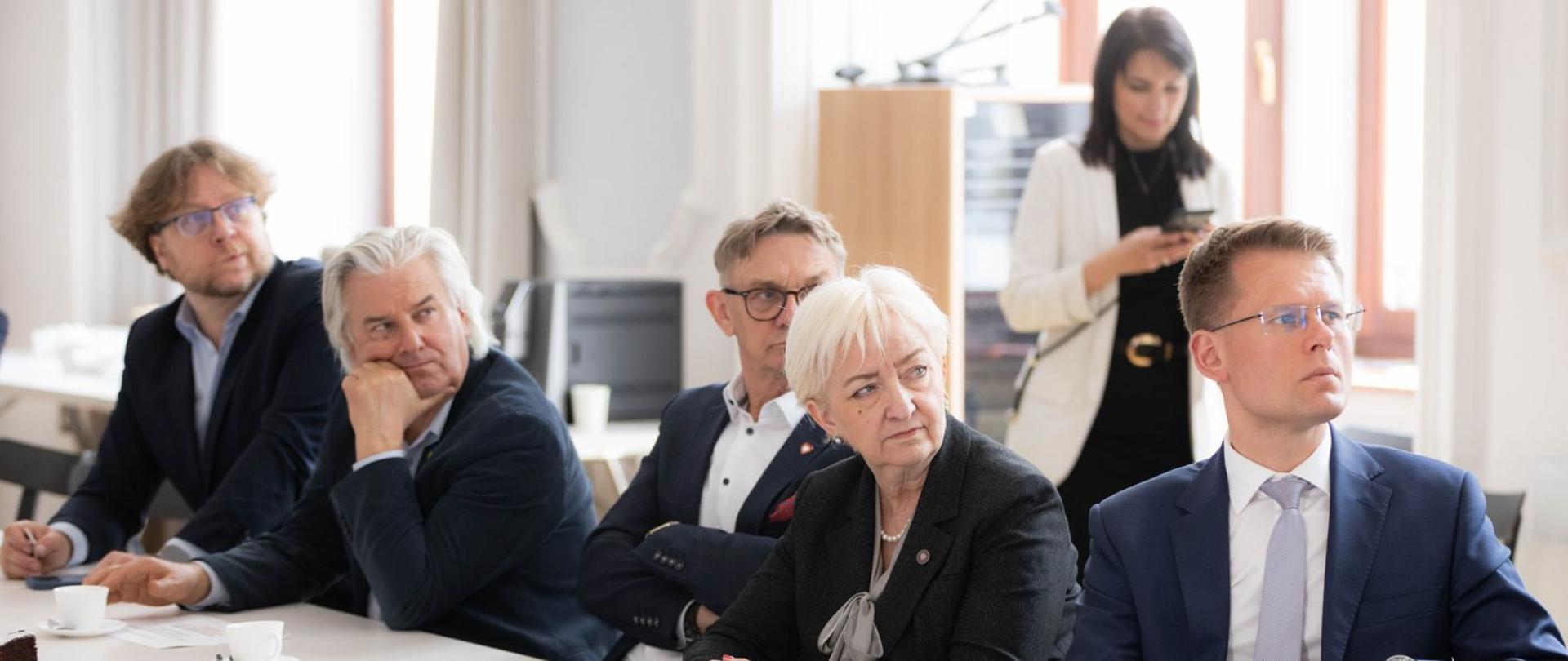 Łódzki Zespół Parlamentarny obraduje w sprawie budowy Kolei Dużych Prędkości