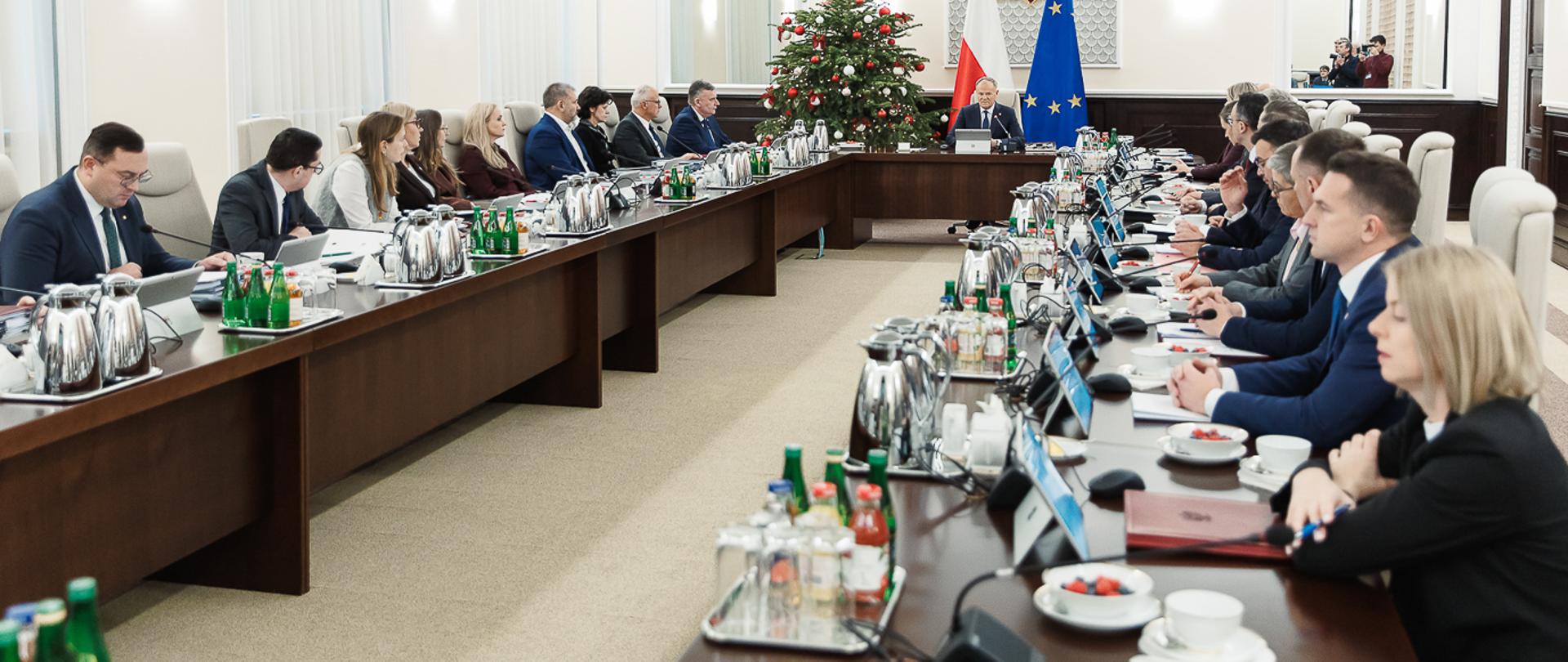 Ustawa o „Aktywnym rolniku” i rekordowa kwota wsparcia dla młodych rolników – dwie priorytetowe regulacje przygotowane przez resort rolnictwa zostały dziś przyjęte przez Radę Ministrów. 