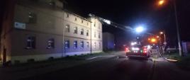 Pożar poddasza w budynku wielorodzinnym 