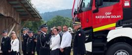 Uroczyste poświęcenie nowych samochodów OSP Ratułów Dolny