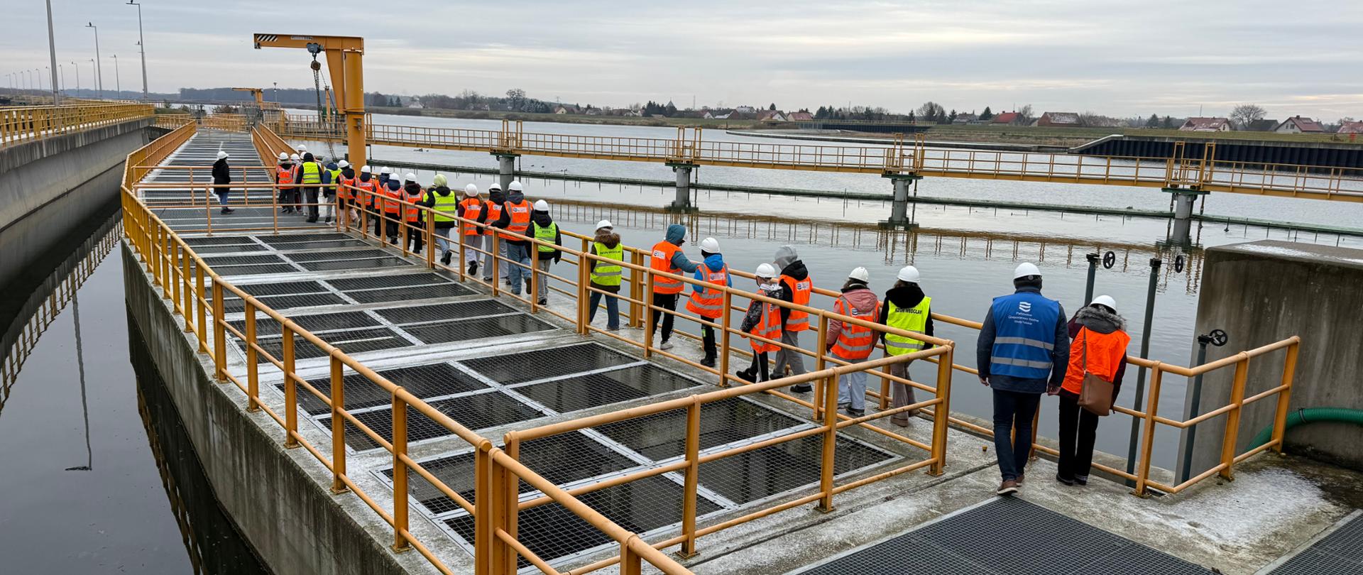 Zwiedzanie stopnia wodnego Malczyce