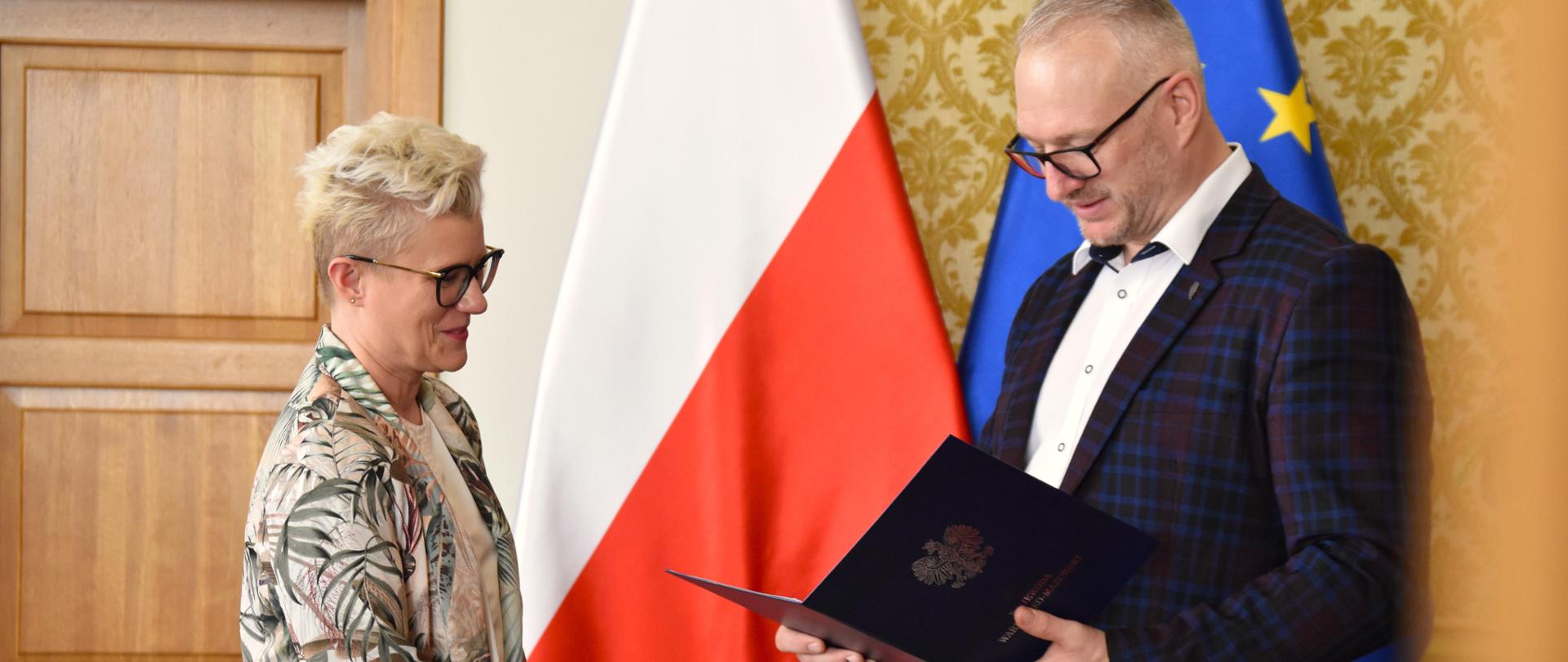 Wojewoda Warmińsko-Mazurski powołał trzech specjalistów na kluczowe stanowiska konsultantów wojewódzkich