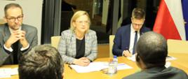 Minister klimatu i środowiska Anna Moskwa spotkała się z Wally Adeyemo, podsekretarzem skarbu USA. 