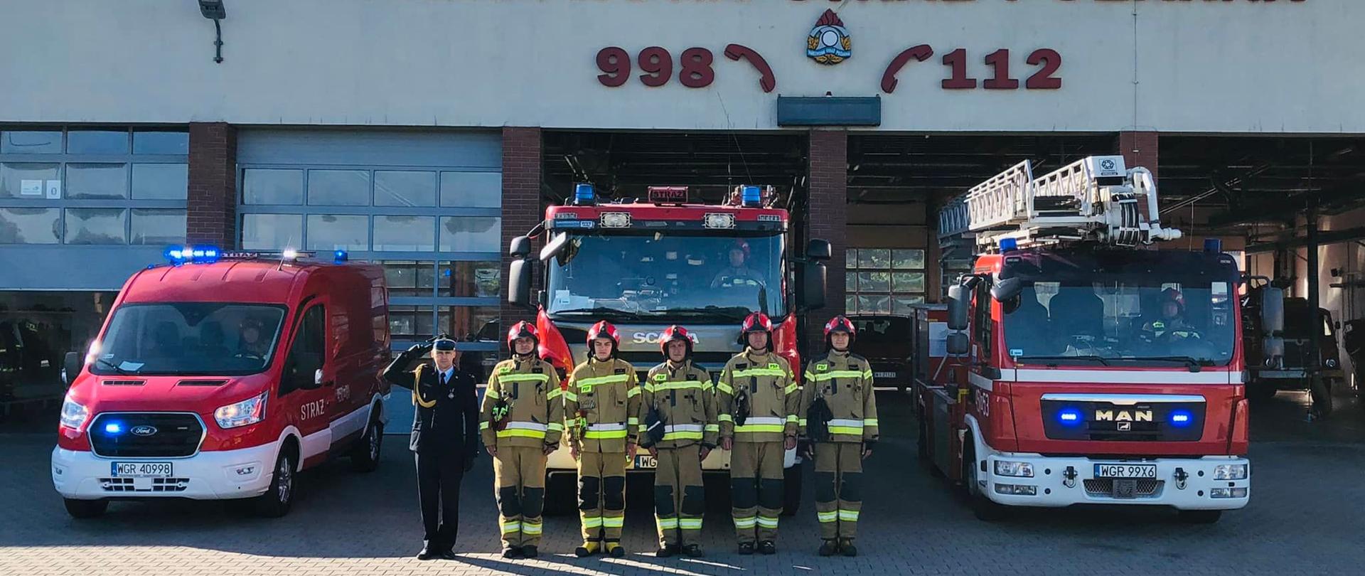 Uroczysta zmiana służby