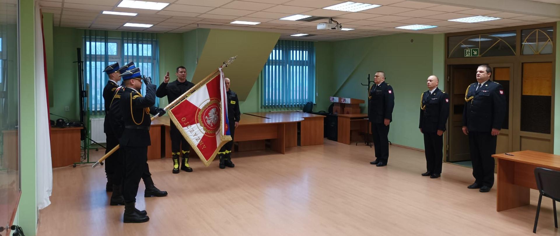 Uroczyste ślubowanie strażaków