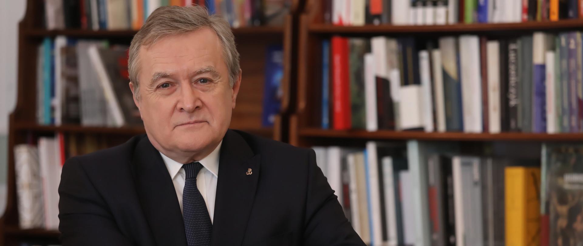 Polska wystąpi do Komisji Europejskiej o obniżenie stawki VAT na książki, Fot. PAP/Tomasz Gzell