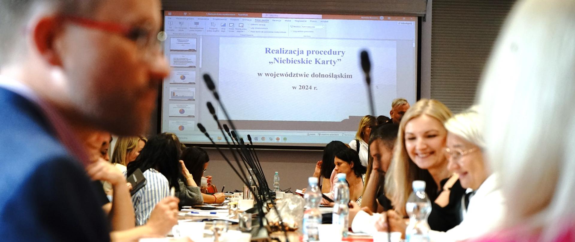 Spotkanie poświęcone przeciwdziałaniu przemocy w Dolnośląskim Urzędzie Wojewódzkim