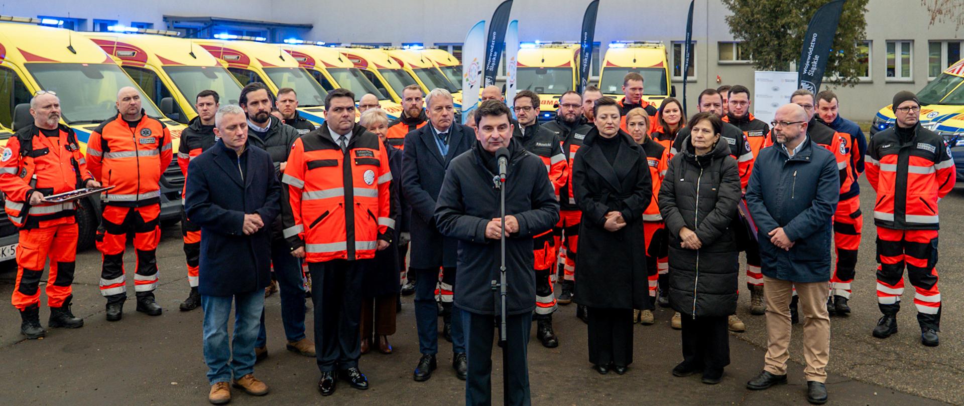 21 nowych ambulansów dla województwa śląskiego