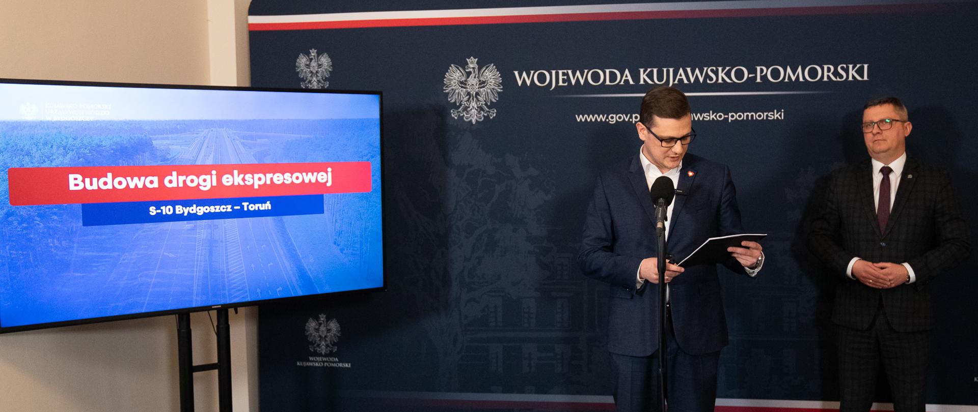 Wojewoda Kujawsko-Pomorski Michał Sztybel podczas konferencji w sprawie budowy drogi ekspresowej S10