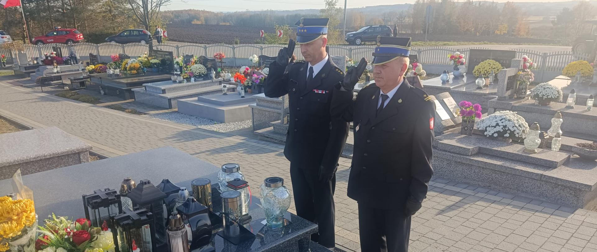 Wspomnienie zmarłych strażaków w przeddzień Wszystkich Świętych