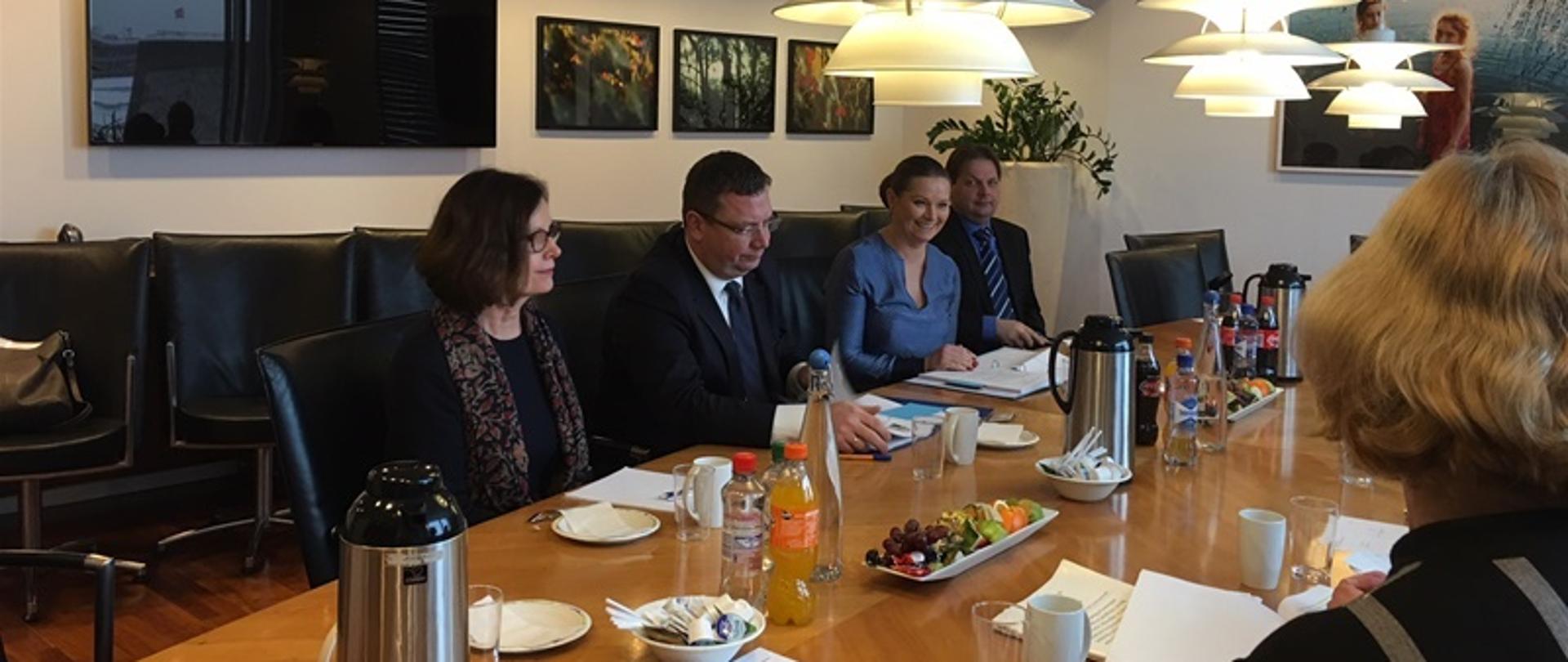 Wiceminister Michał Wójcik w Norwegii o ochronie polskich dzieci
