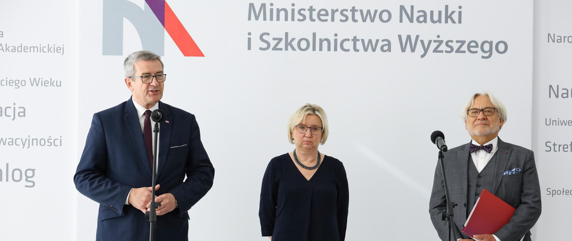 Inauguracja projektu badawczego dot. grupowego testowania studentów medycyny na obecność koronawirusa