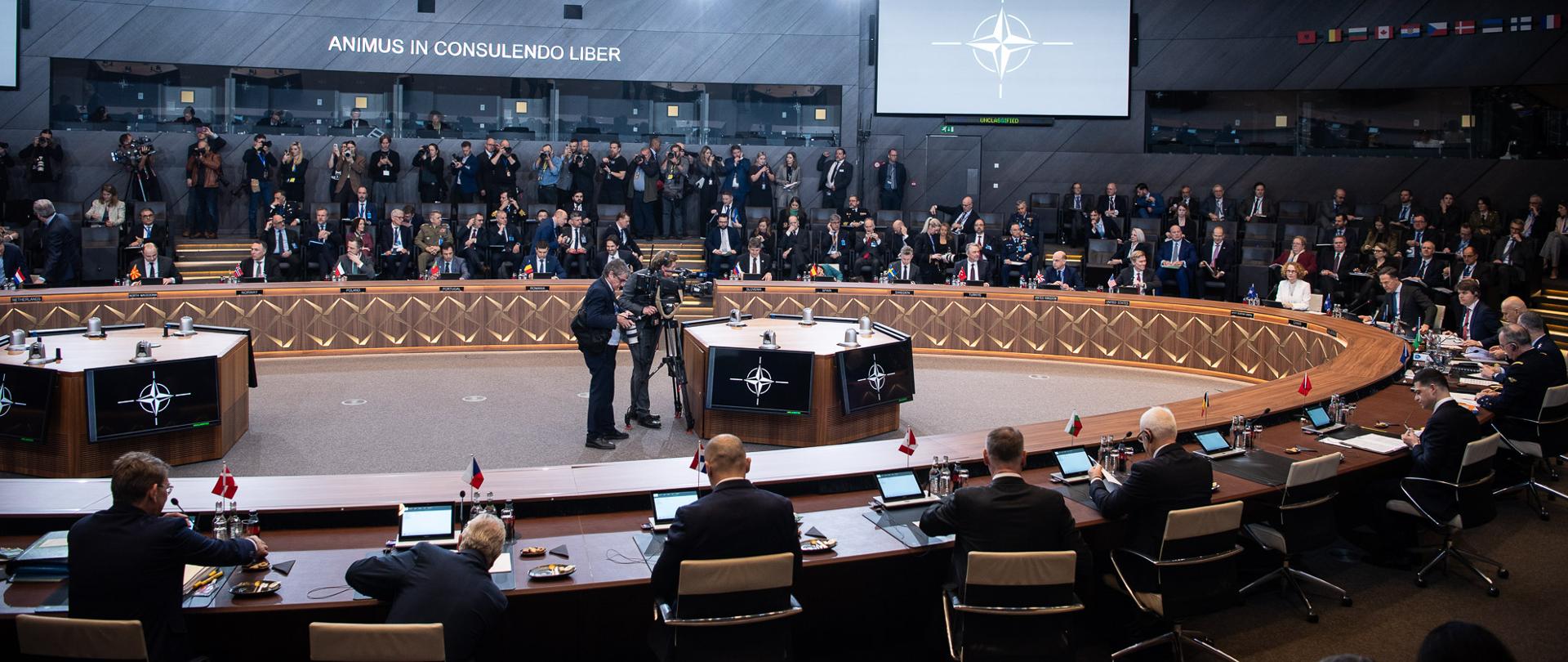 12 lutego 2026 r. wiceprezes Rady Ministrów - minister obrony narodowej Władysław Kosiniak-Kamysz wziął udział w spotkaniu ministrów obrony państw NATO (Meeting of NATO Ministers of Defence) w Kwaterze Głównej w Brukseli oraz wydarzeniach towarzyszących. Fot. plut. Wojciech Król/MON