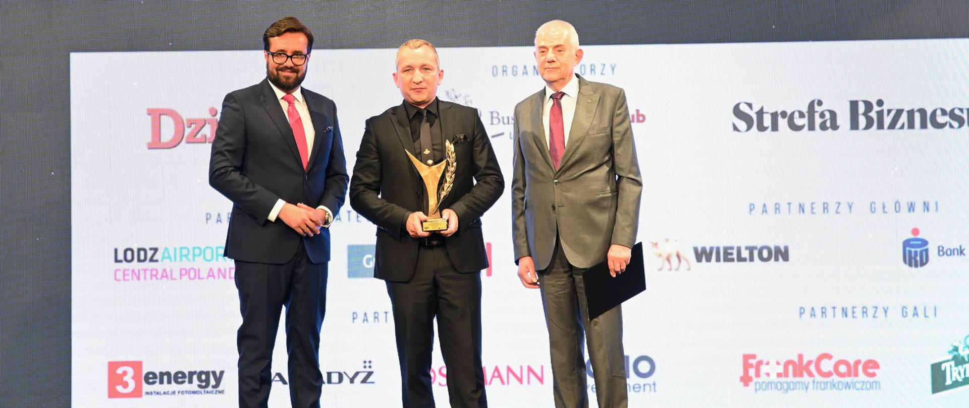 Na zdjęciu widnieje laureat Menedżera Roku 2020