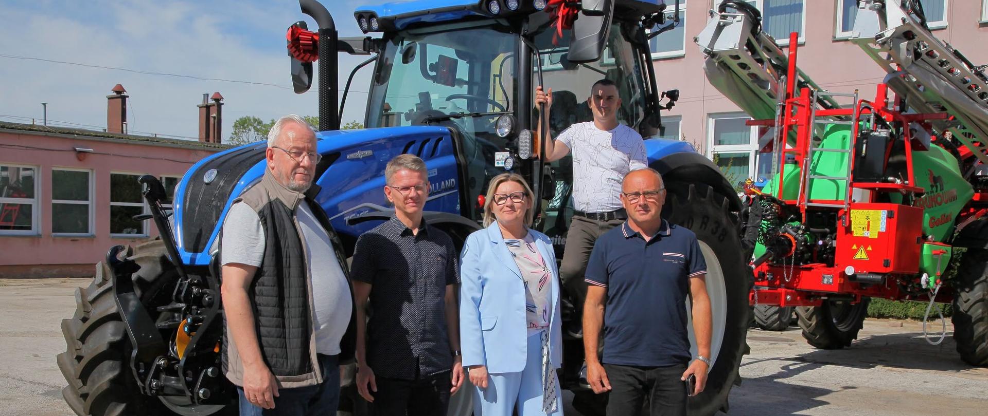 Rolnictwo 4.0 w praktyce – nowoczesny park maszynowy w Zespole Szkół Centrum Kształcenia Rolniczego w Bielicach 1