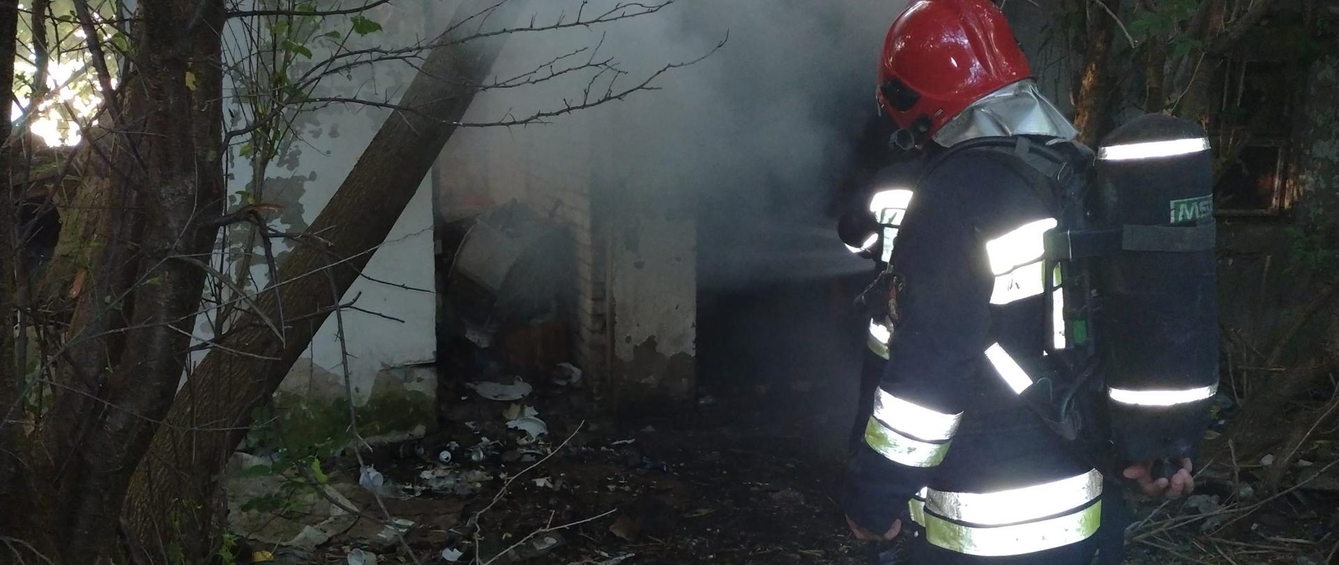 Tragiczny w skutkach pożar w Ostrowcu Św.