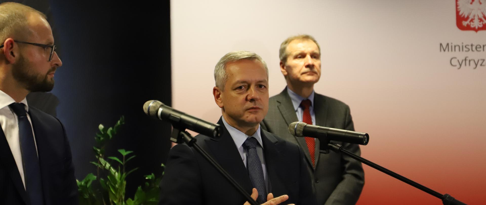 Podpisanie porozumienia z Facebook