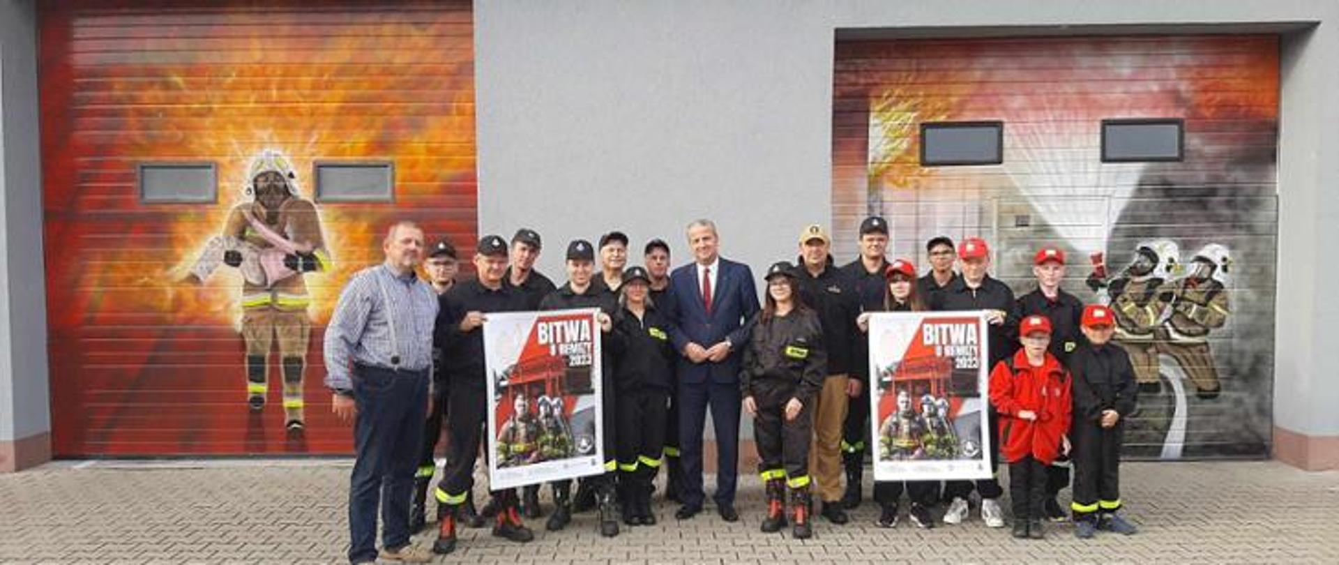 Zastępca wielkopolskiego komendanta wojewódzkiego PSP odwiedził OSP w Pruściach w pow. obornickim