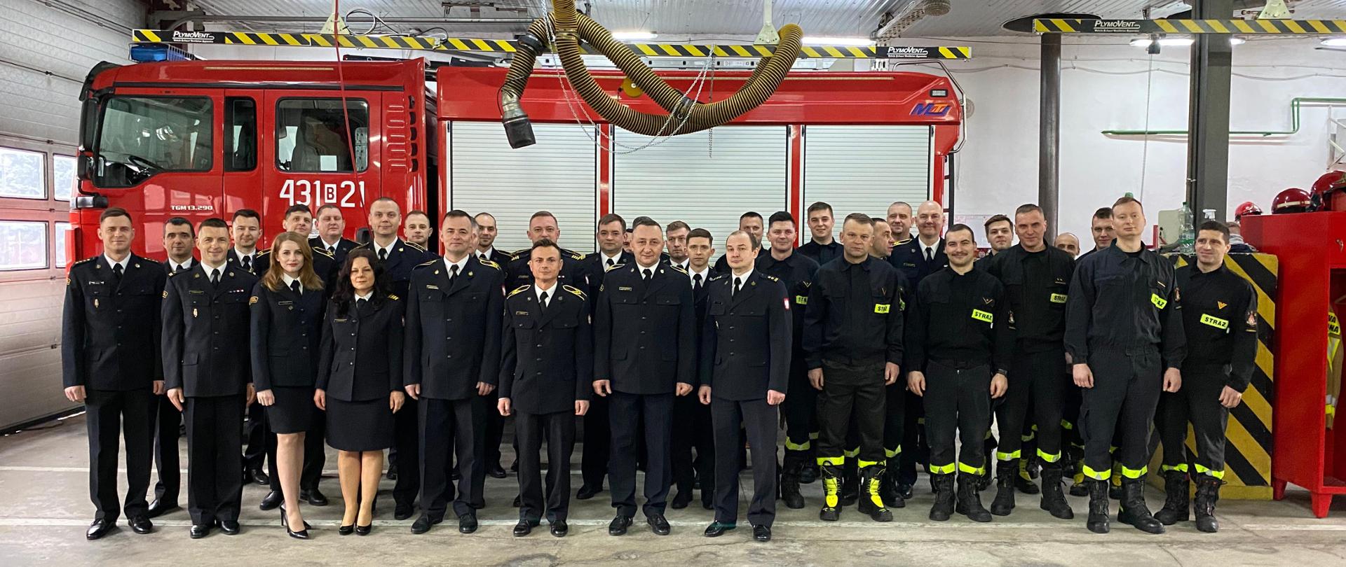 Pożegnanie ze służbą funkcjonariuszy KP PSP w Hajnówce