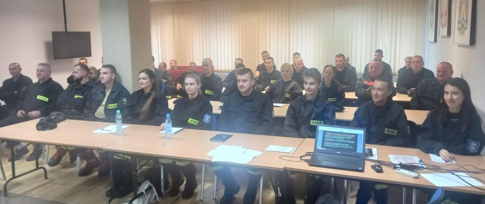Rozpoczęcie szkolenia podstawowego dla strażaków ratowników Ochotniczych Straży Pożarnych 