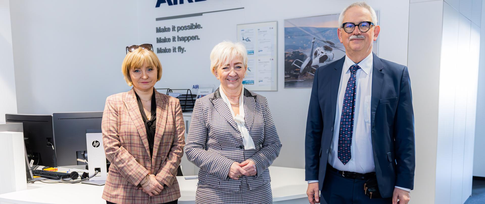 Spotkanie wojewody łódzkiego Doroty Ryl z zarządem firmy Airbus Helicopters Polska. 