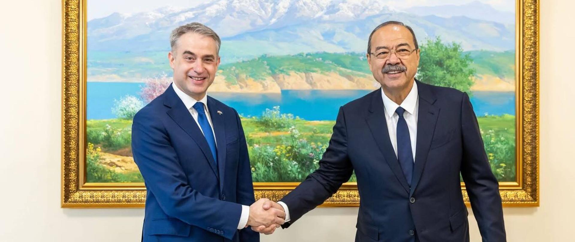 Premier Krzysztof Gawkowski na spotkaniu w radzie ministrów Uzbekistanu - foto: rządowa służba prasowa Uzbekistanu