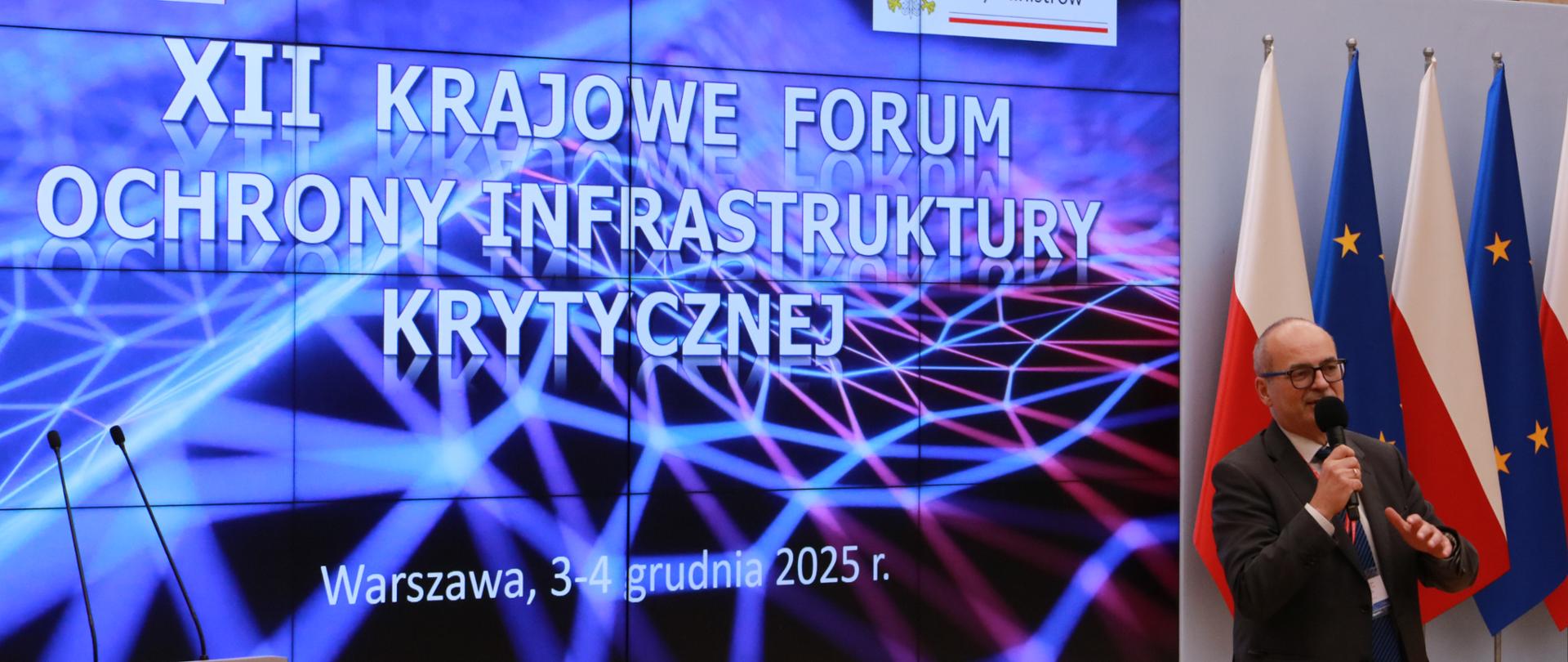 Dyrektor RCB Zbigniew Muszyński