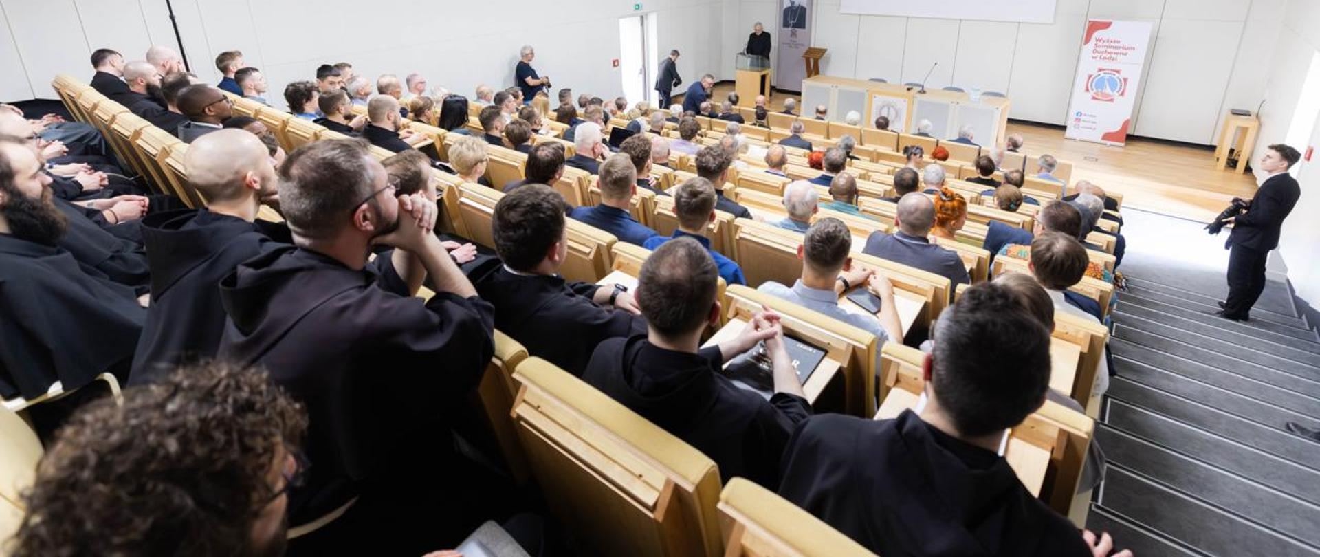 Uczestnicy wydarzenia, które odbyło się w łódzkim Seminarium Duchownym 