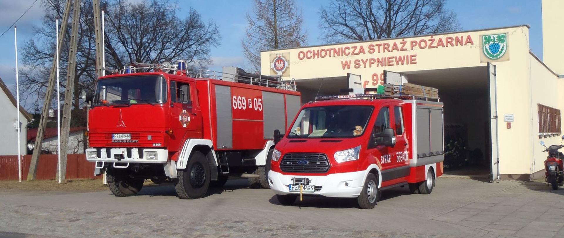 Ochotnicza Straż Pożarna w Sypniewie będąca w Krajowym Systemie Ratowniczo-Gaśniczym
Na zdjęciu plac prze remizą z pojazdami