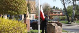 Święto Flagi 2023 Komenda Powiatowa PSP w Starachowicach - uroczysta zmiana służby