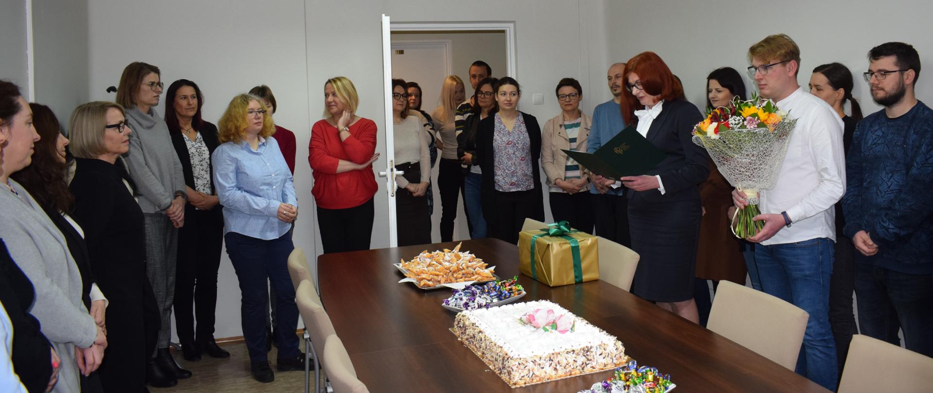 Życzenia dla Małgorzaty Olesińskiej pełniącej obowiązki Regionalnego Konserwatora Przyrody w Kielcach z okazji przejścia na emeryturę