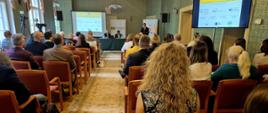 Konferencja PJOMED - uczestnicy siedzą na sali i słuchają wystąpienia Prezesa PAA Andrzeja Głowackiego