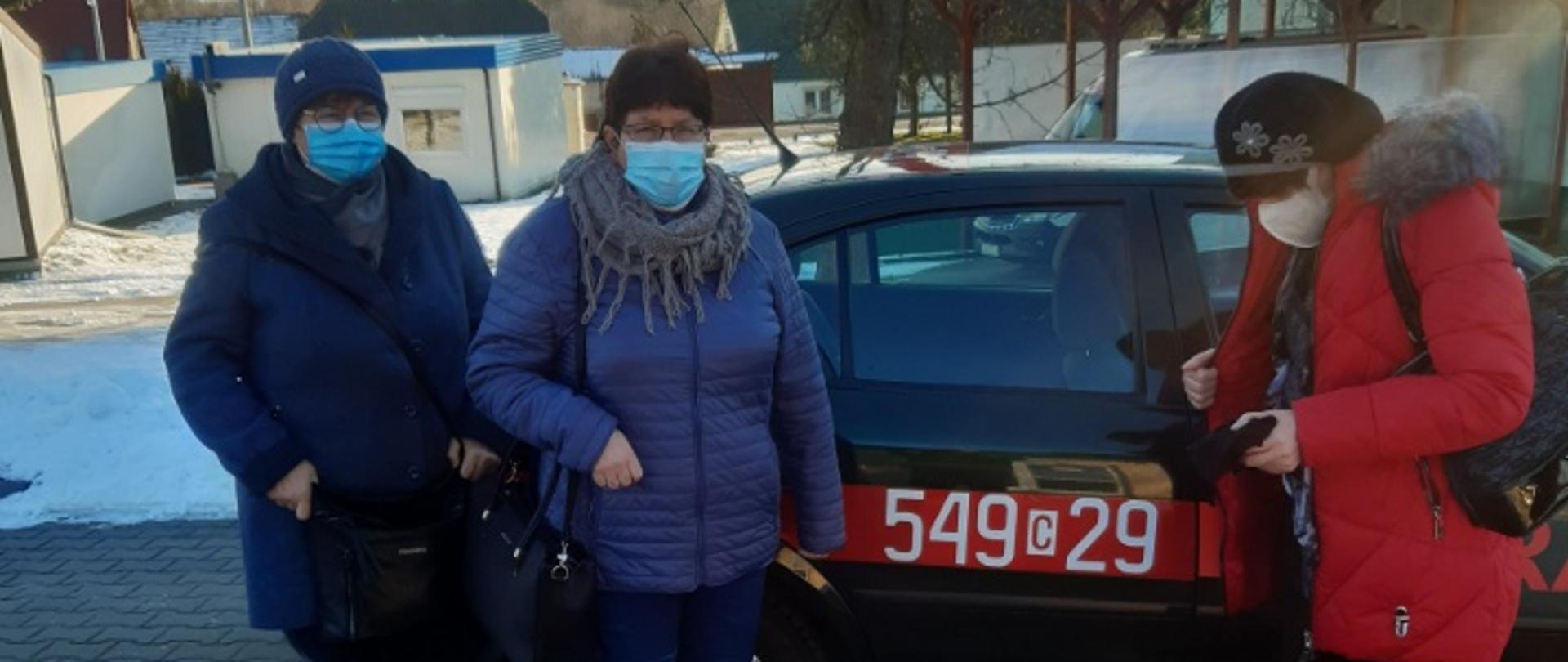 Transport pacjentów do punktu szczepień przeciwko COVID-19