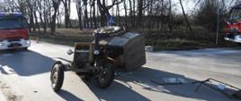 Zderzenie samochodu osobowego z ciągnikiem rolniczym w miejscowości Zborów gmina Solec Zdrój