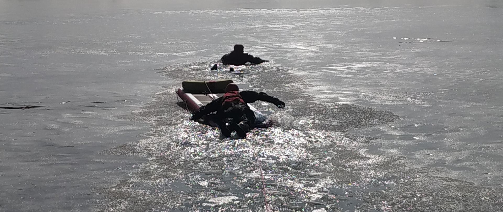 Ćwiczenia na lodzie