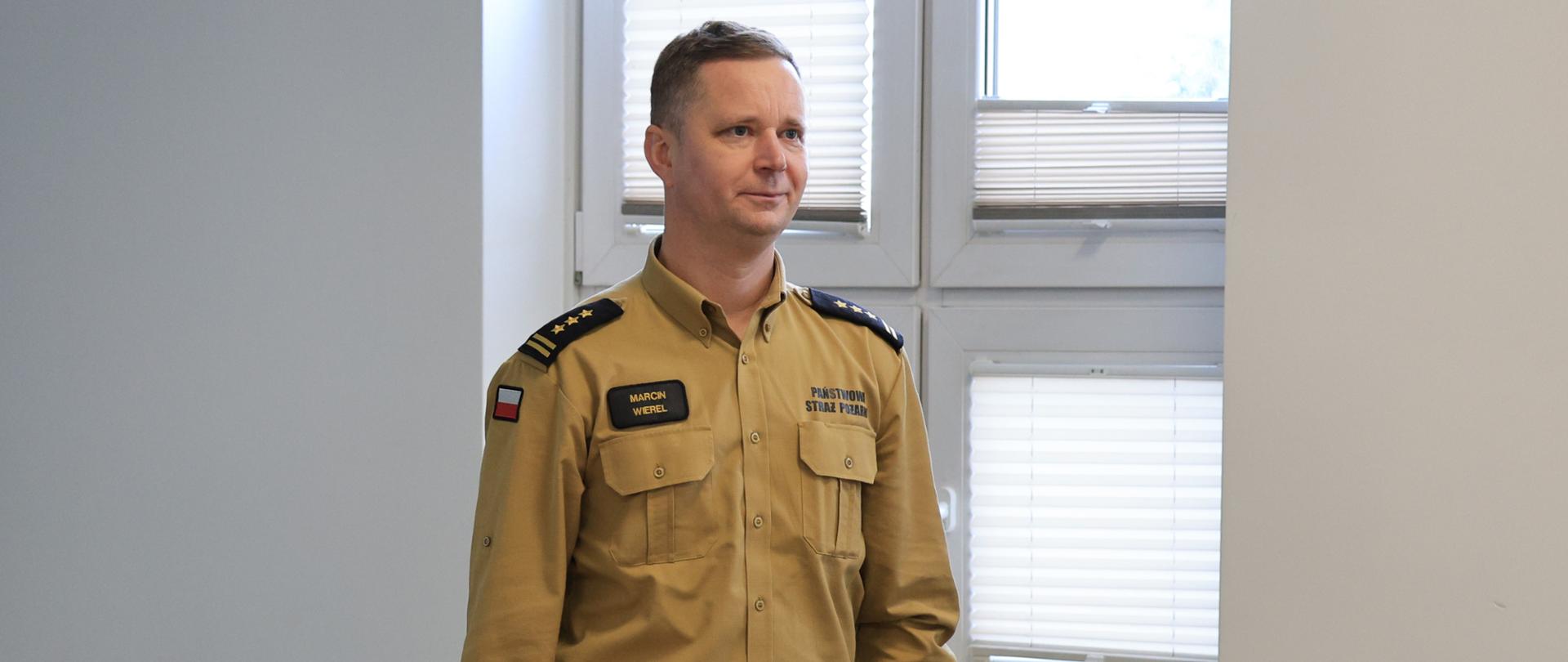 Narada roczna w Komendzie Powiatowej PSP w Sejnach - przywitanie st. bryg. Marcina Wierela